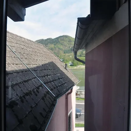 アパート Wohnen Bei Schoergi