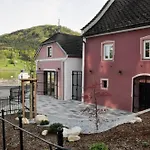 Wohnen Bei Schoergi *