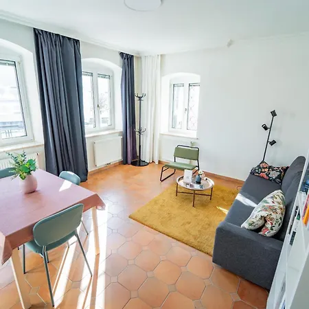 Apartment Wohnen Bei Schörgi